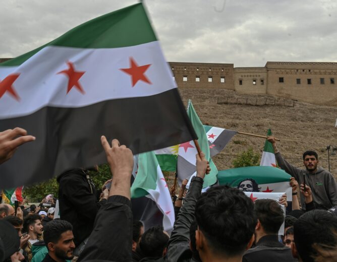 L’Unione Europea deve difendere i Cristiani e tutti i civili in Siria!📢